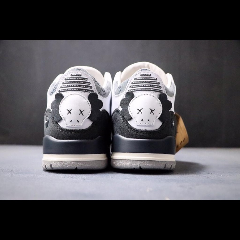 New retro 3 Kaws size 12